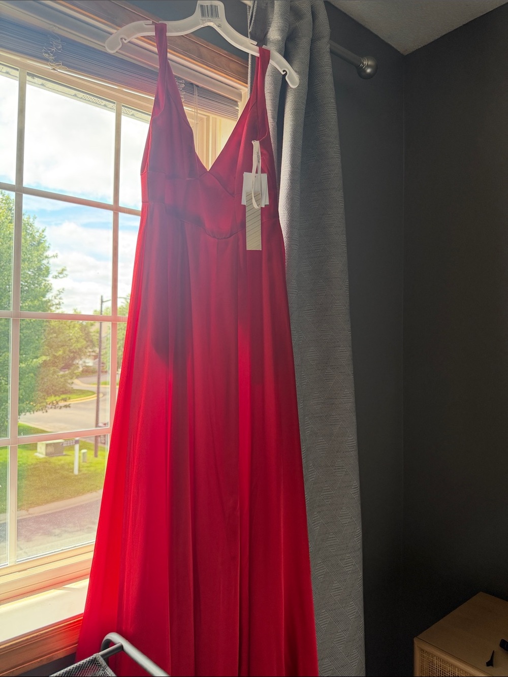 Elegant Red V-Neck Women's Evening Dress